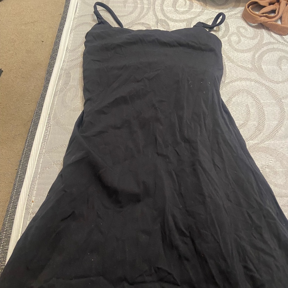 black halara flowy dress